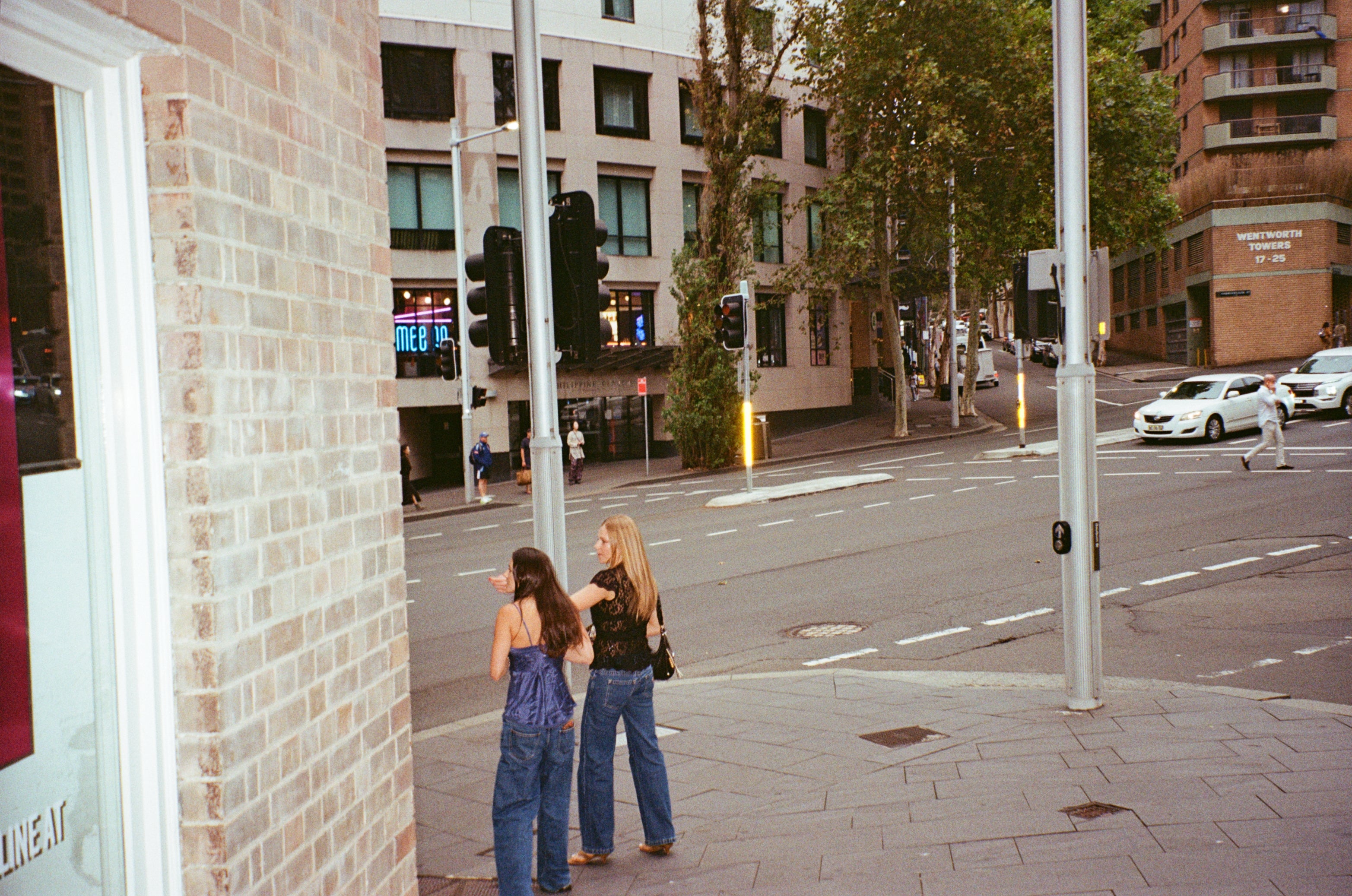 Nikon Zoom 600 AF 35mm film camera
