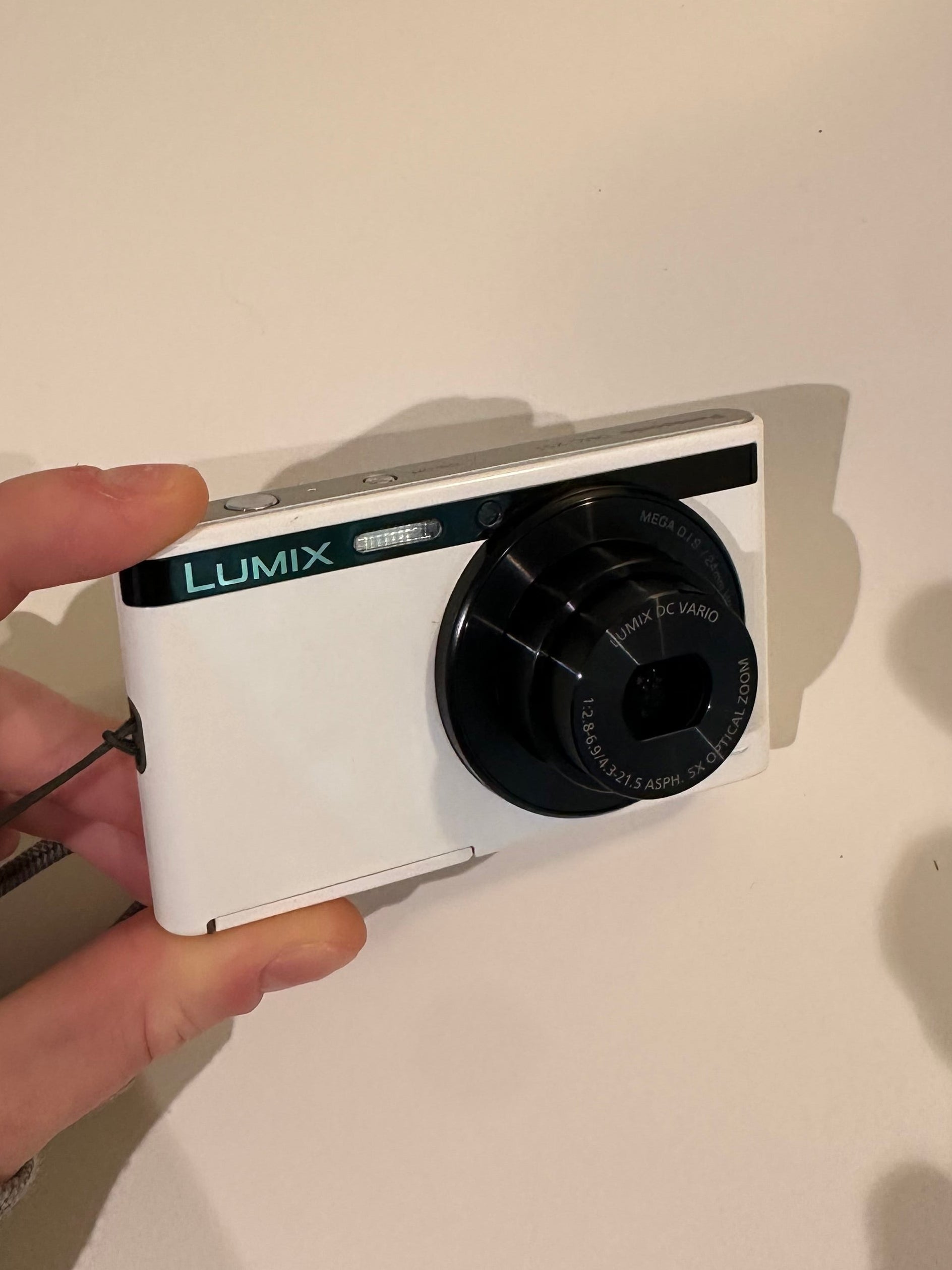 Lumix DMC-XS1 digital camera
