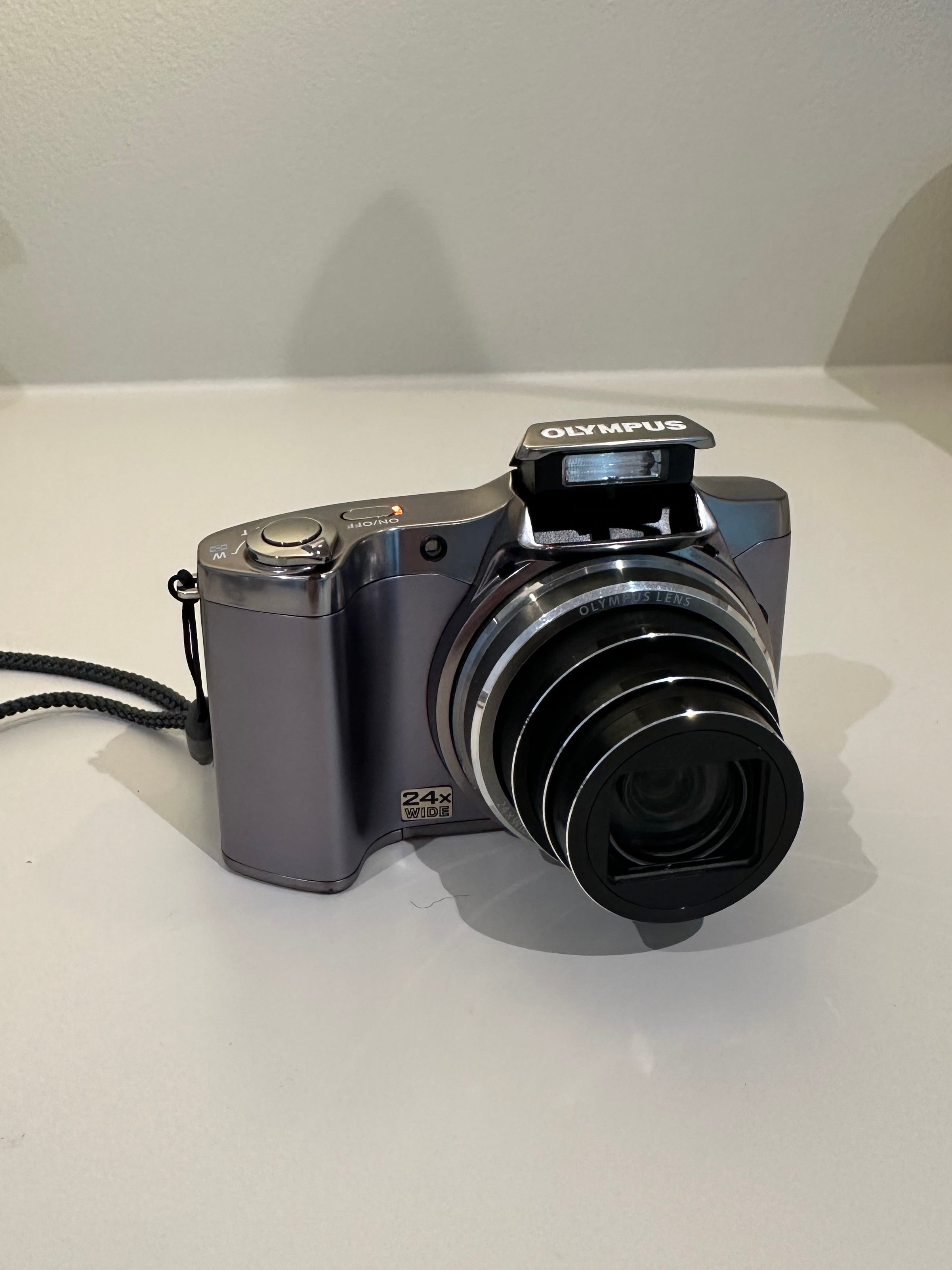 Olympus SZ-14 digital camera