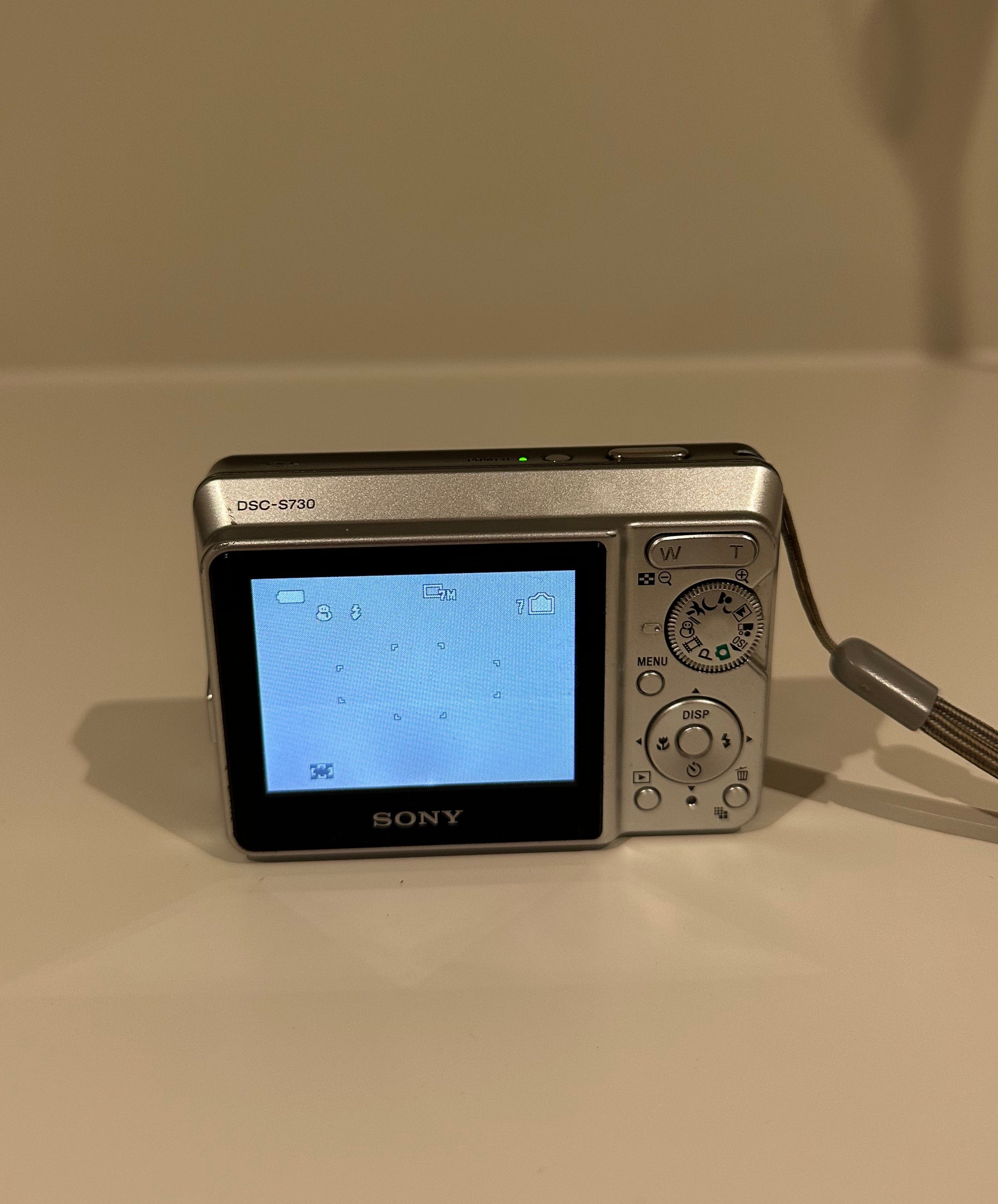 Sony Cyber-shot DSC-S730