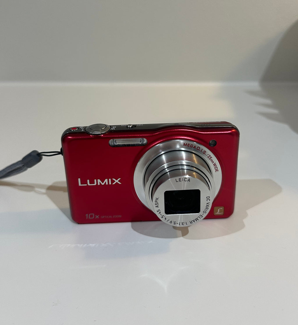 Red Lumix DMC-SZ1 digital camera