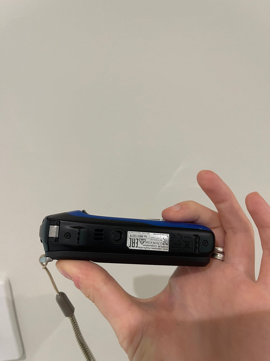 Fujifilm FinePix XP90 digital camera