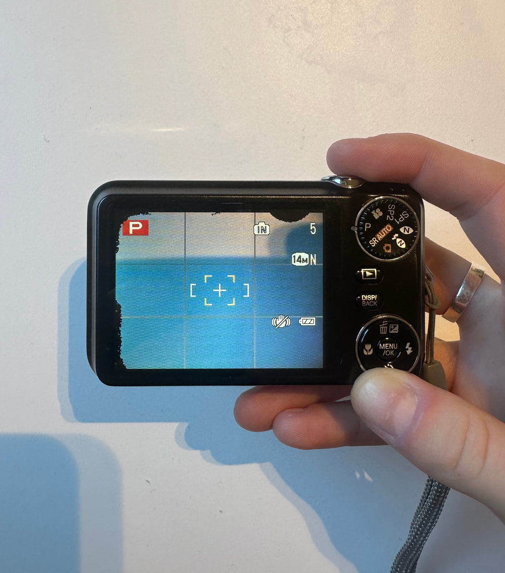 Fujifilm FinePix JX250 digital camera