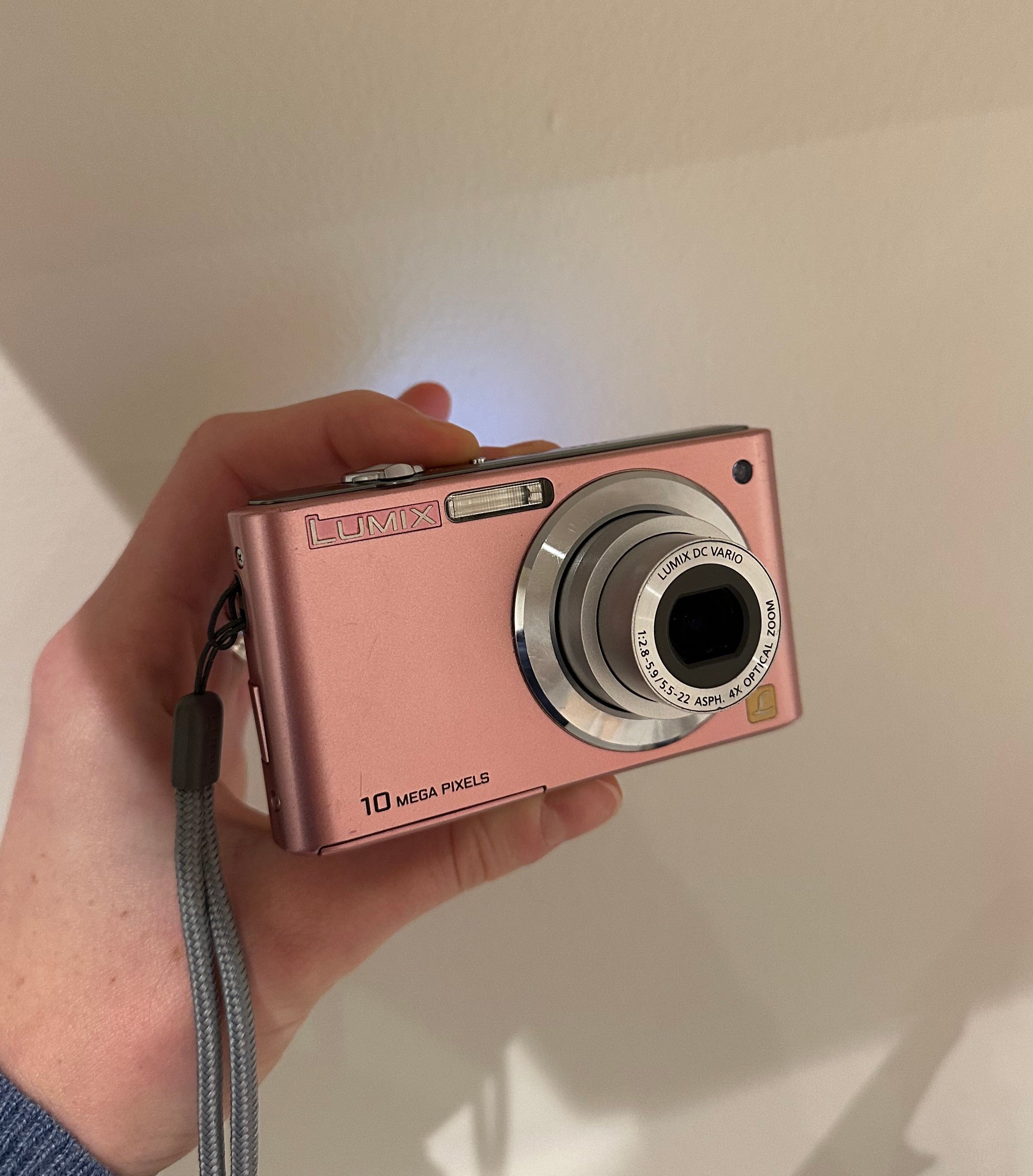Pink Lumix DMC-FS42 digital camera – Zoz Cameras