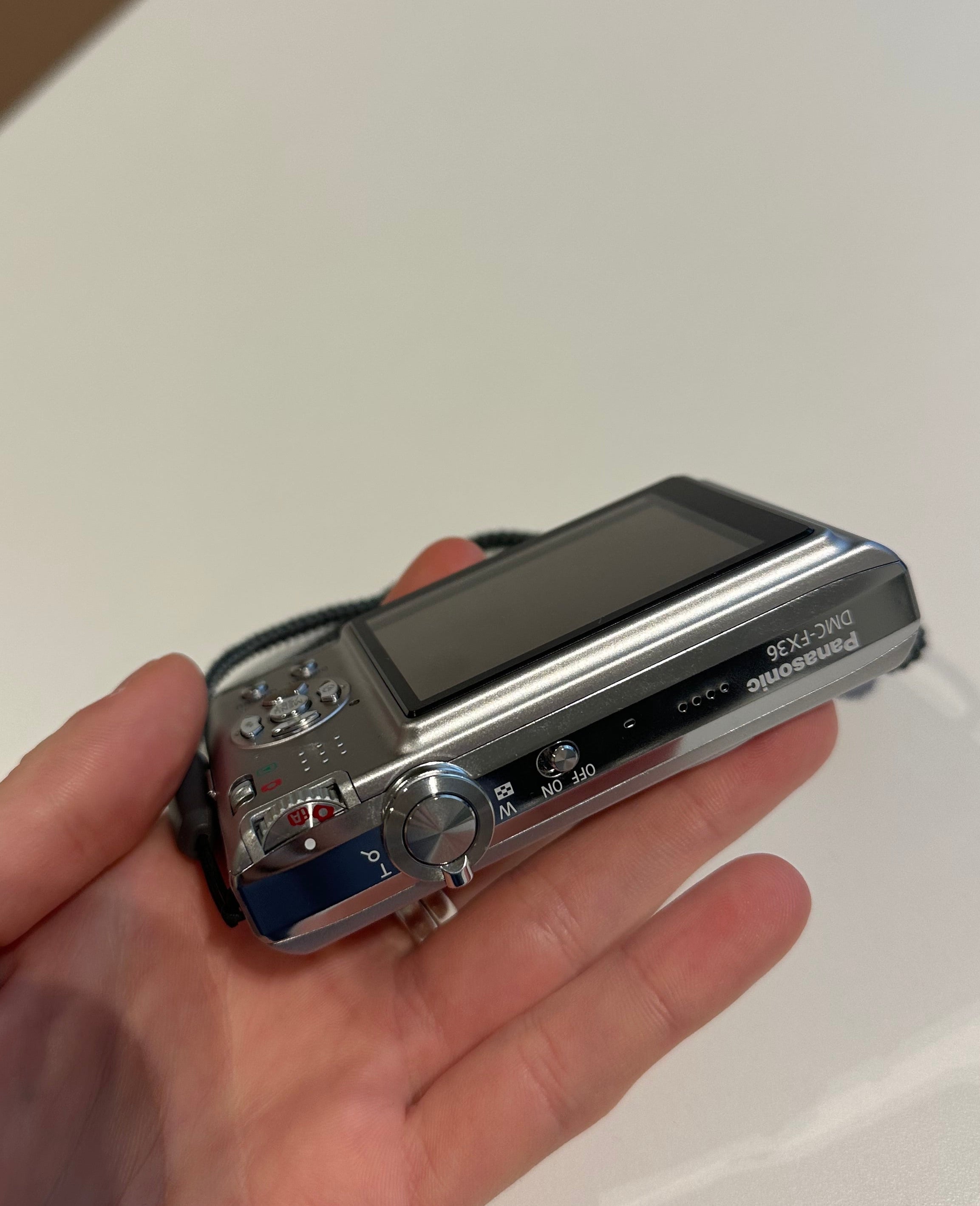 Lumix DMC-FX36 digital camera