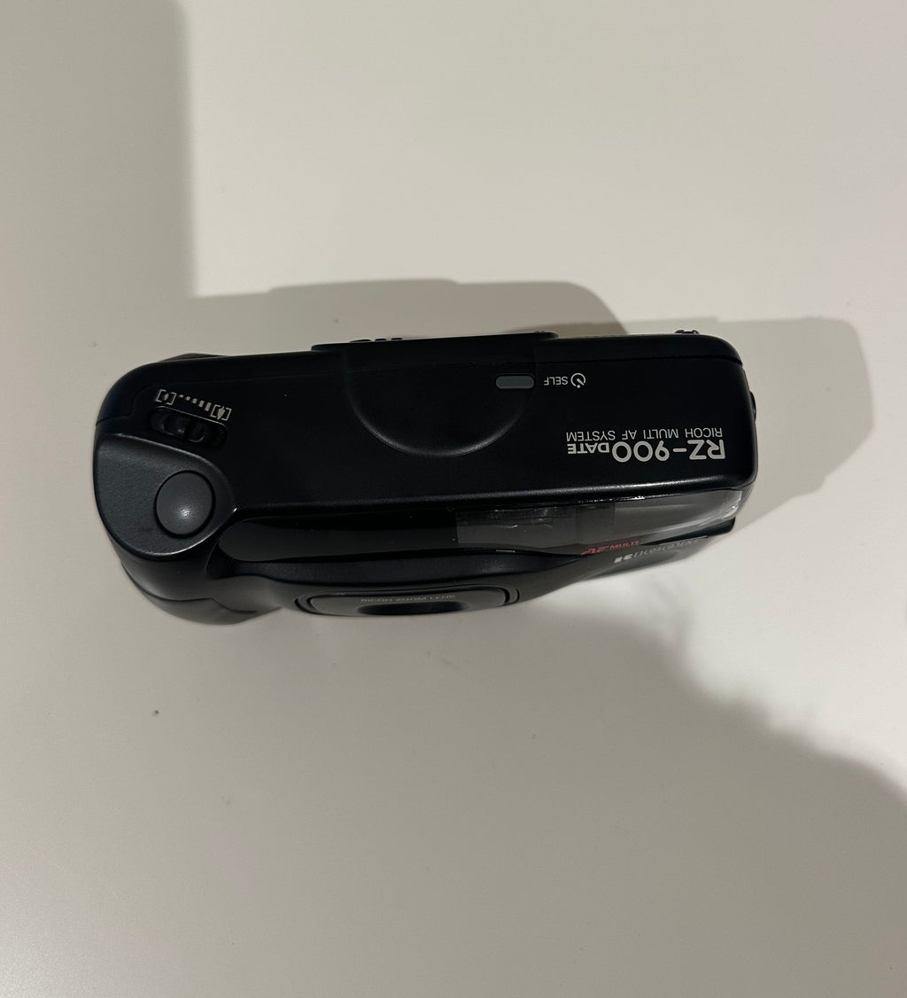 Ricoh RZ-900 35mm film camera