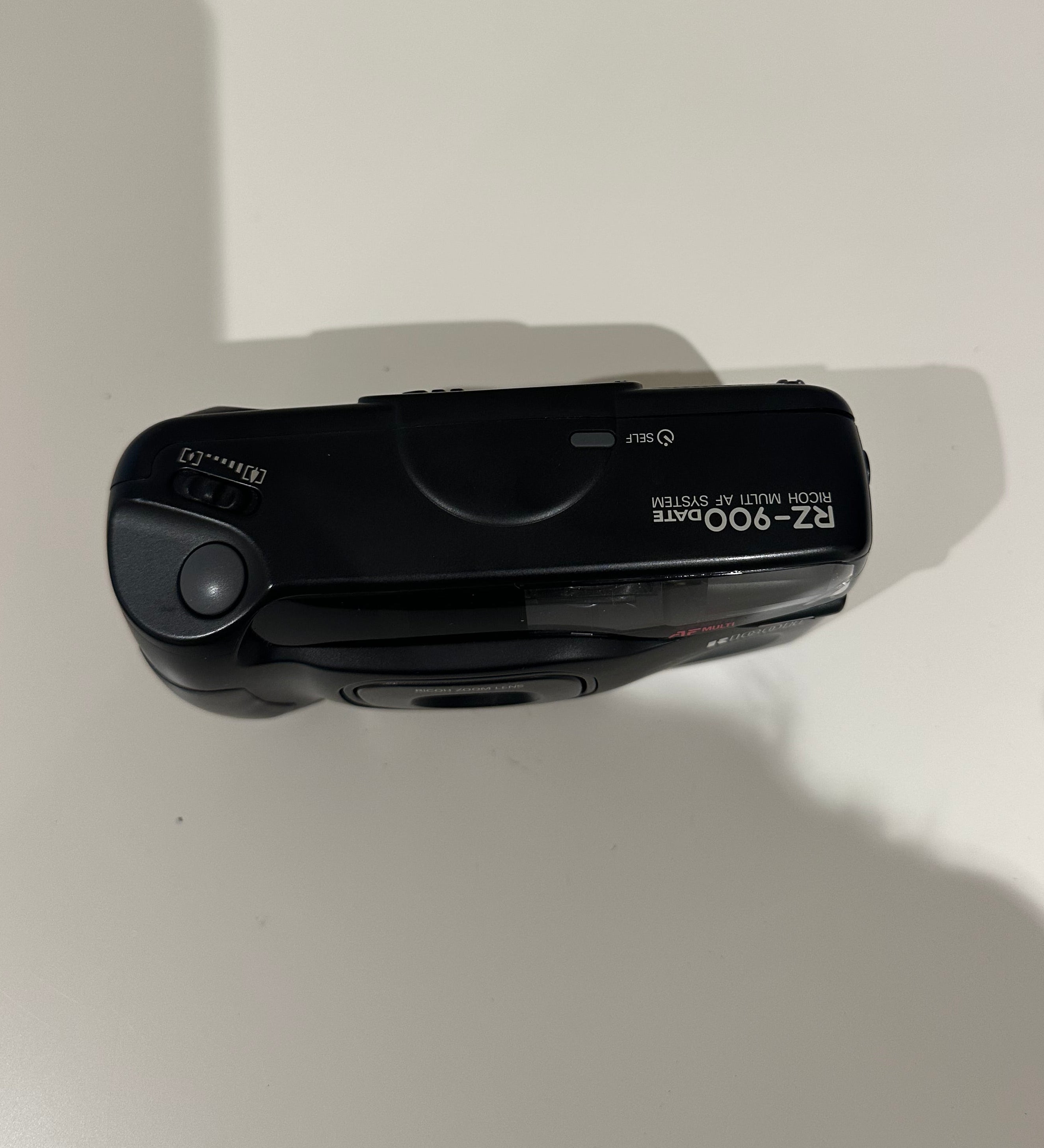 Ricoh RZ-900 35mm film camera