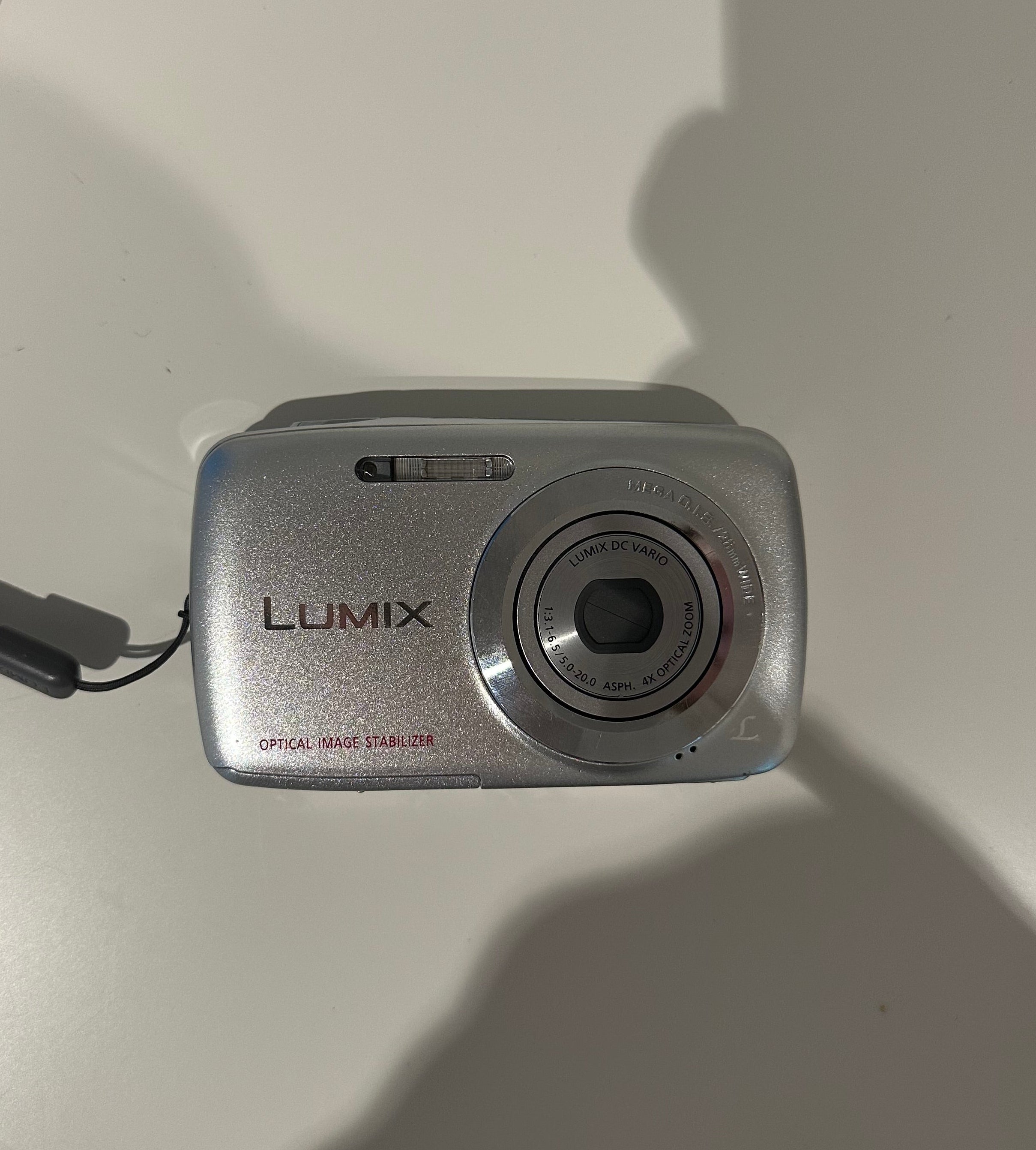 Lumix DMC-S1 digital camera