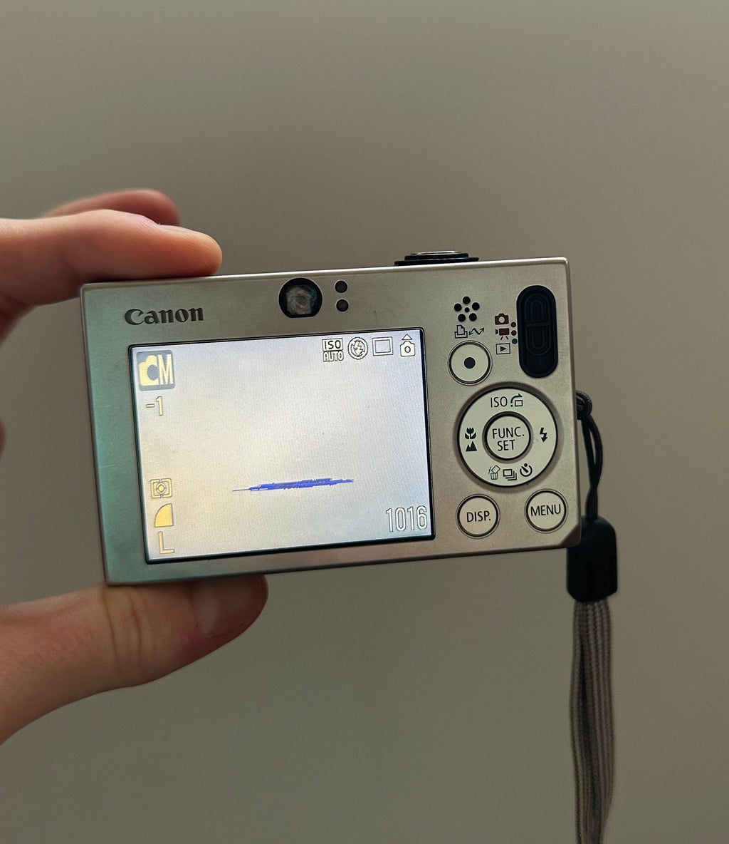 Canon IXUS 70 digital camera