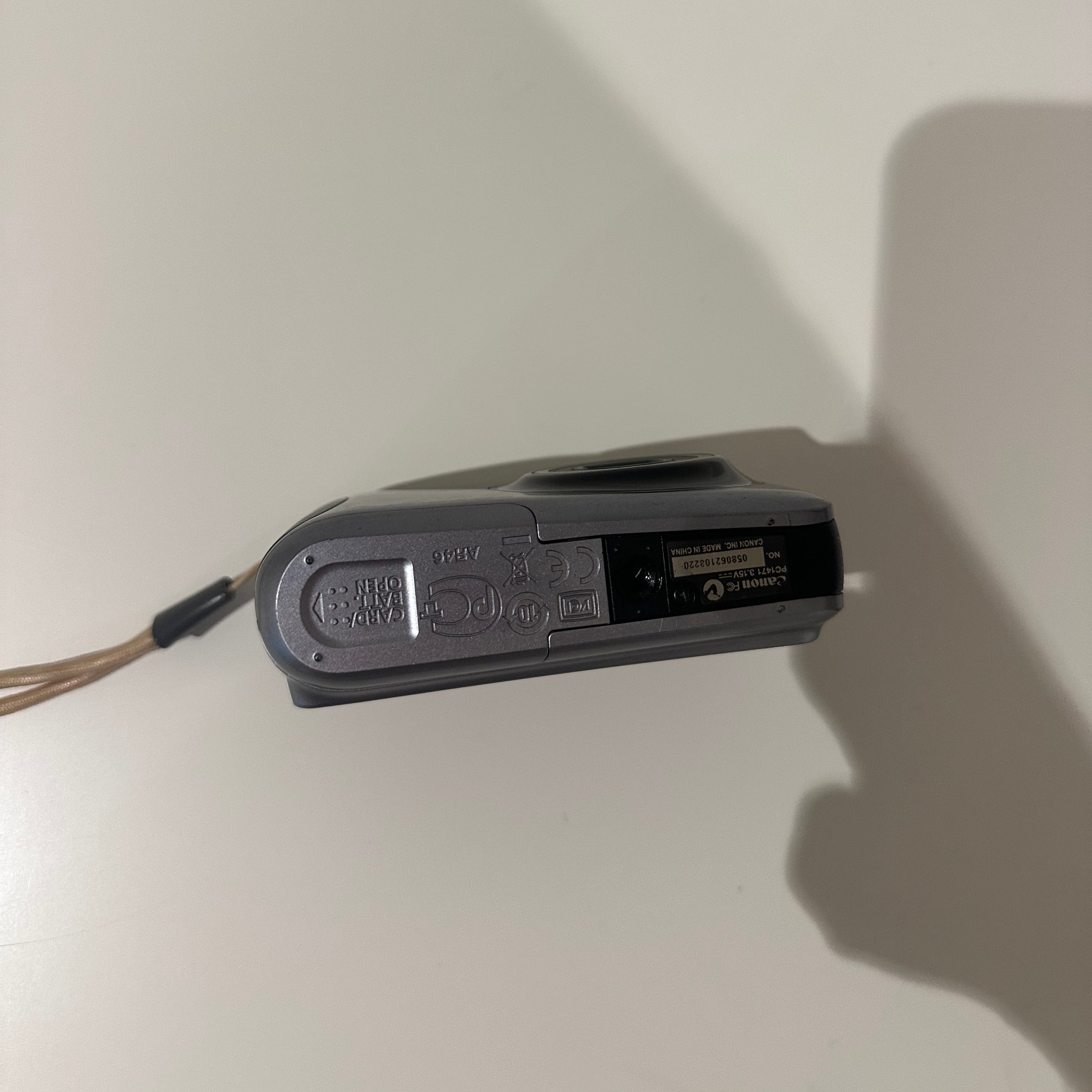 Canon PowerShot A490 digital camera
