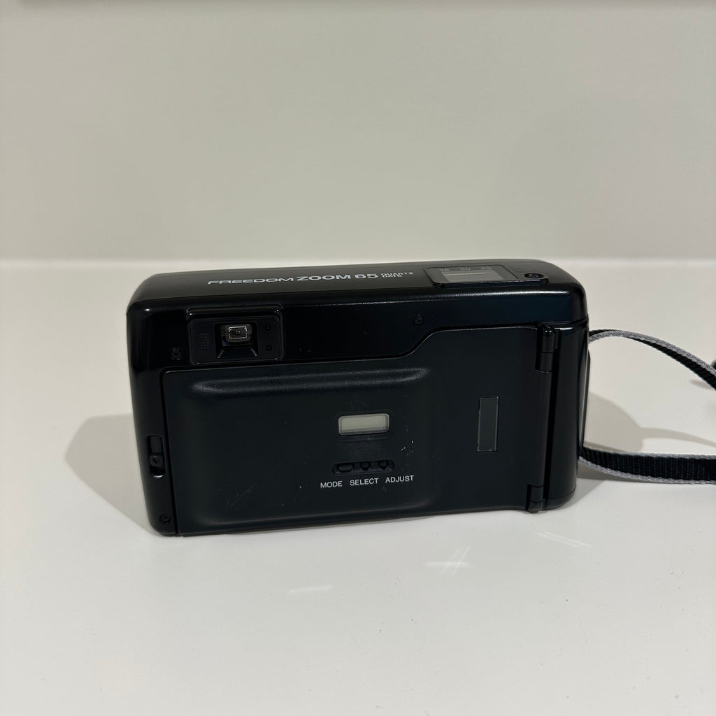 Minolta Freedom zoom 65 film camera