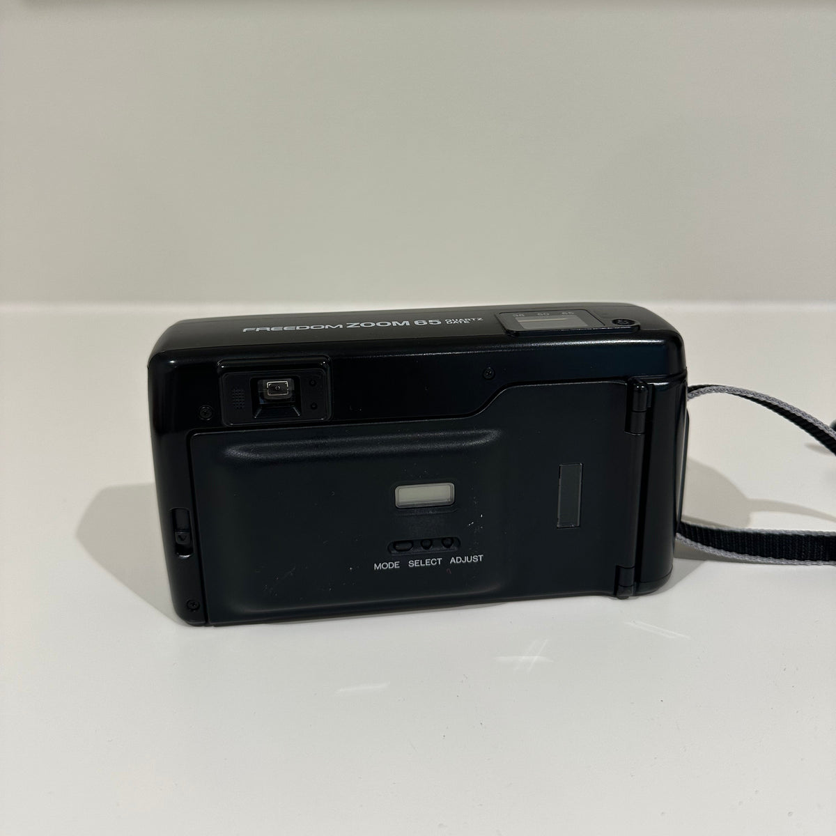 Minolta Freedom zoom 65 film camera