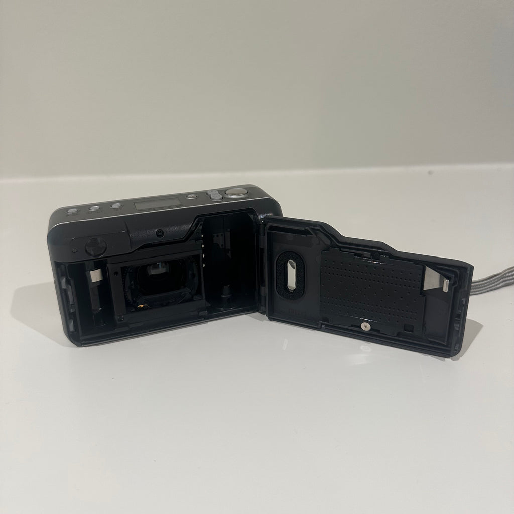 Canon Sure shot 80u film camera