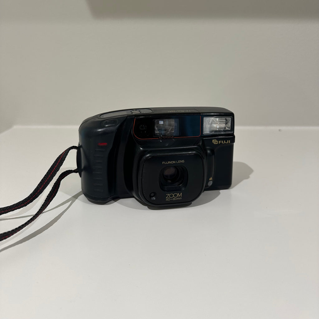 Fuji DL-800 Zoom film camera