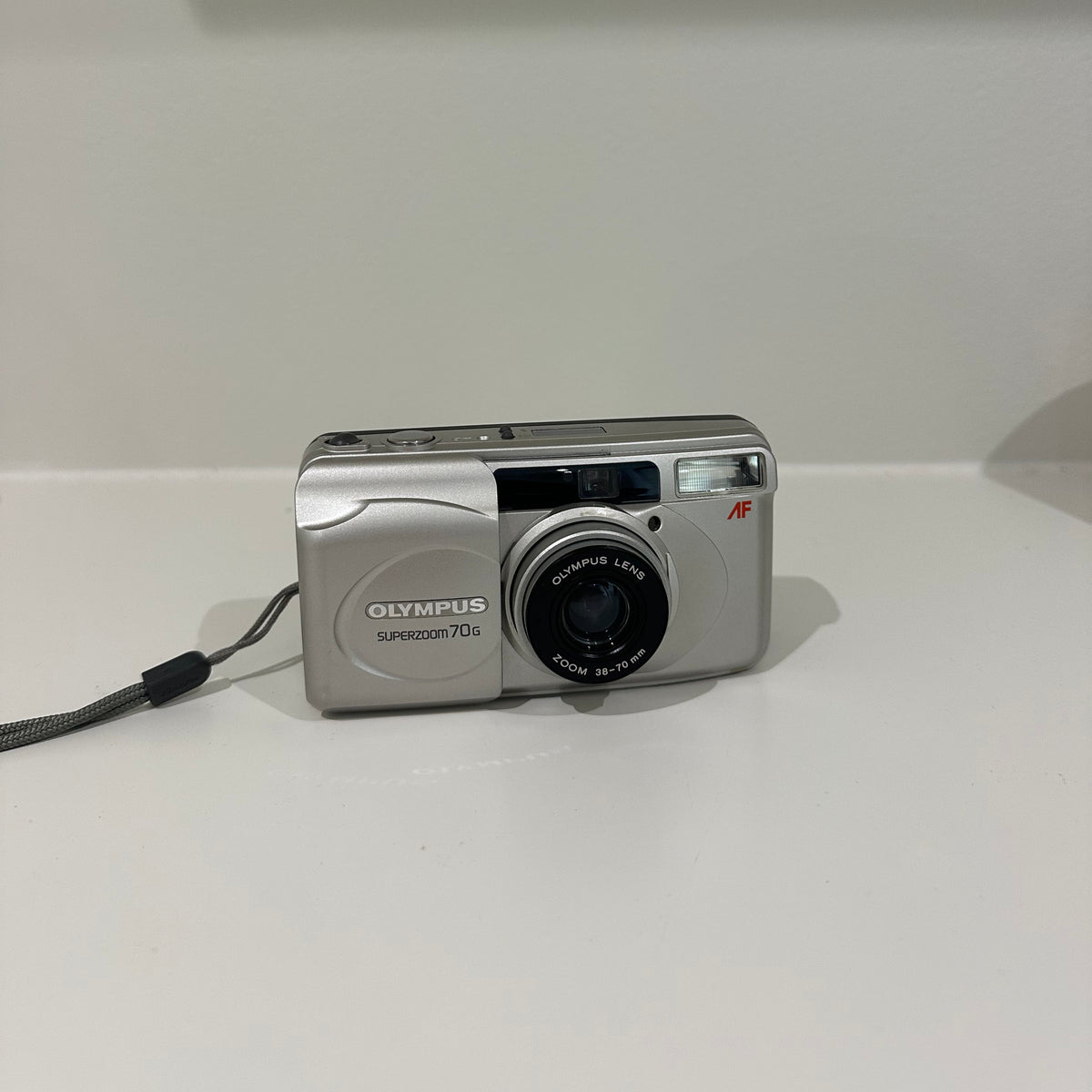 Olympus Superzoom 70G film camera