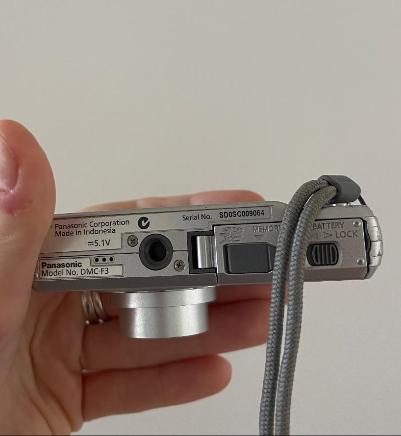 Lumix DMC-F3 digital camera