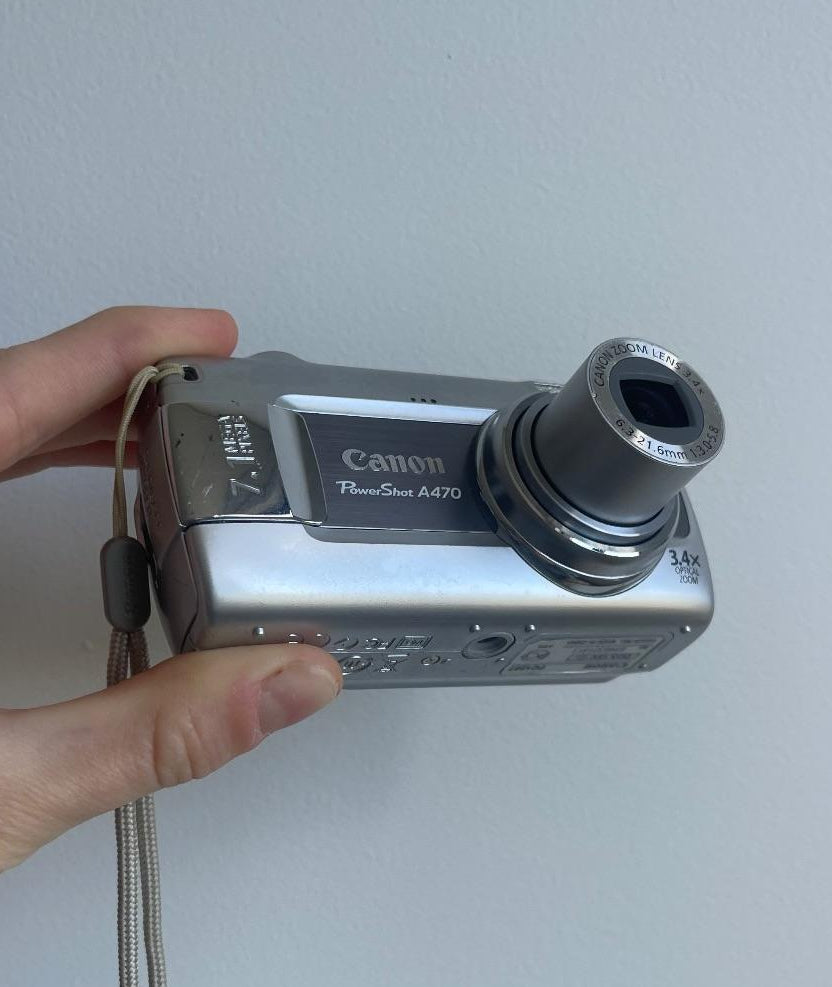 Canon PowerShot A470 digital camera